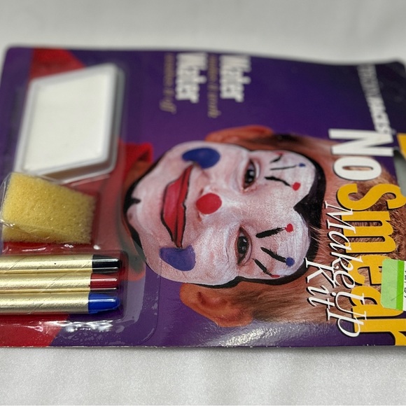 Vintage Technifaces No Smear Make Up Kit NOS Factory Sealed - Picture 4 of 6